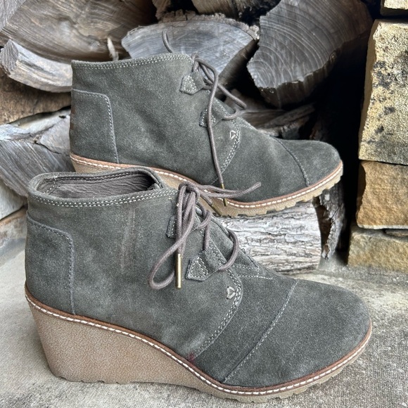 Toms olive green lace up suede ankle women’s boots NWOB Sz-9. F - Picture 5 of 12
